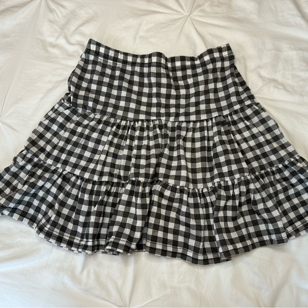 Black Gingham Ruffle Skirt (S) // I Saw It First